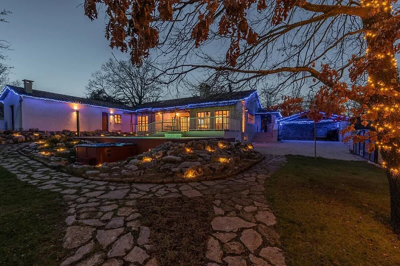 Esterno casa vacanze (estate)