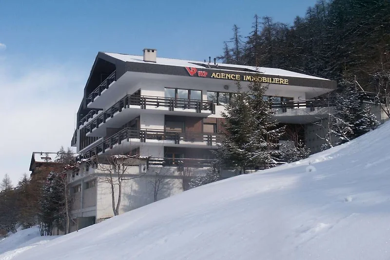 Außenseite Ferienhaus (Winter)