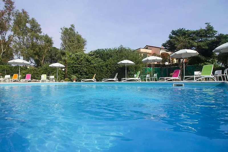 Piscina casa vacanze