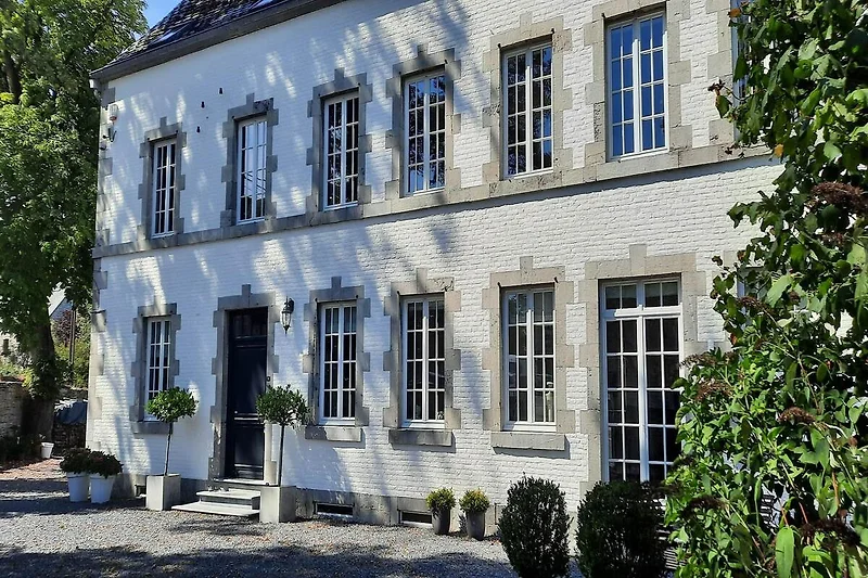 Außenseite Ferienhaus (Sommer)