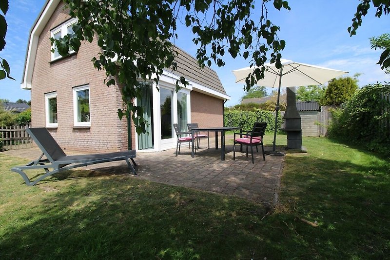 Exterieur vakantiehuis (zomer)