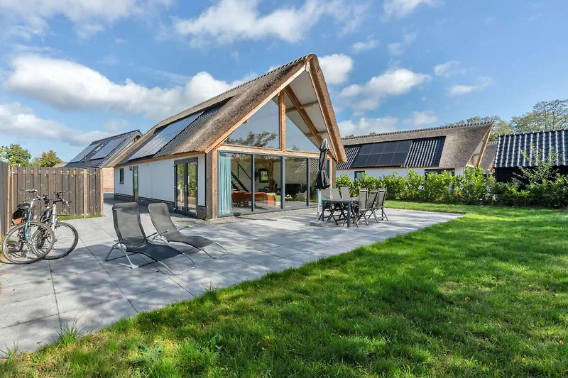 Exterieur vakantiehuis (zomer)