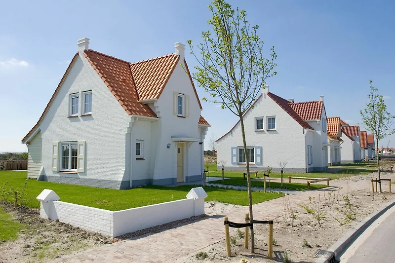 Außenseite Ferienhaus (Sommer)