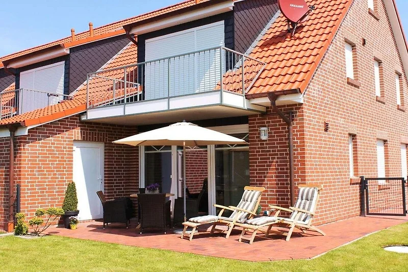 Außenseite Ferienhaus (Sommer)