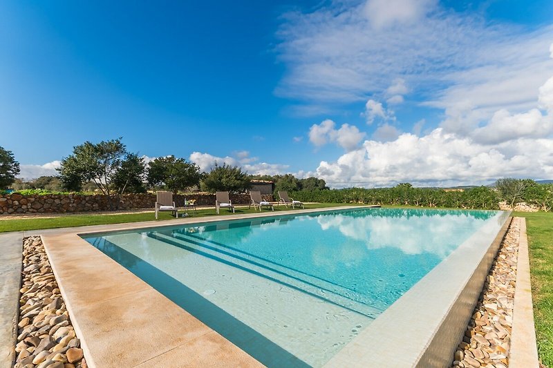 Piscina casa vacanze