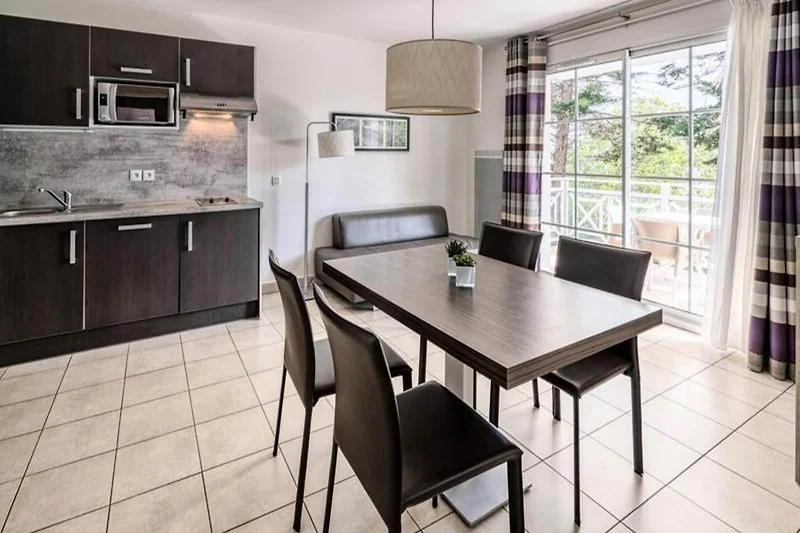 Außenseite Ferienhaus (Sommer)