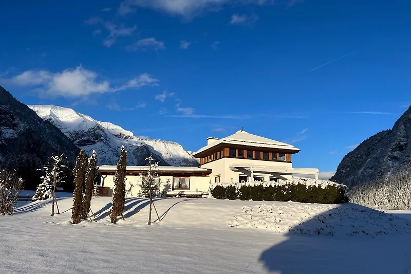Holiday Home Exterior (winter)