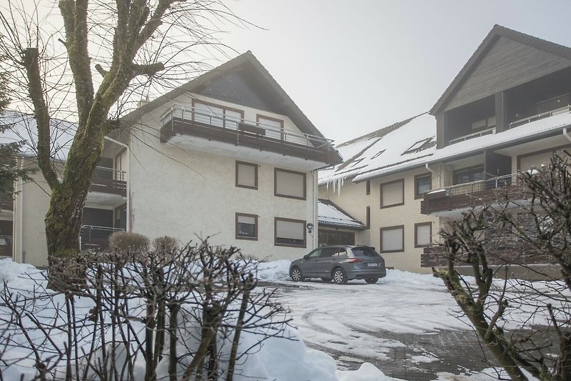 Außenseite Ferienhaus (Winter)