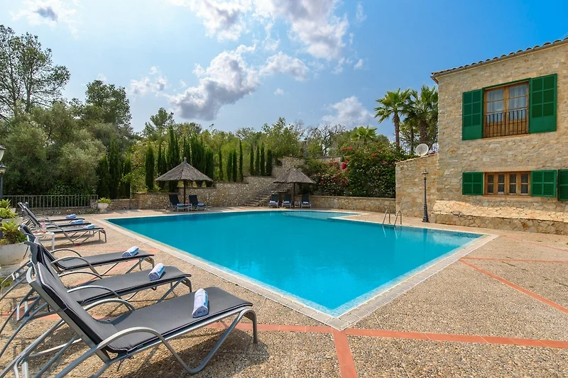 Piscina casa vacanze