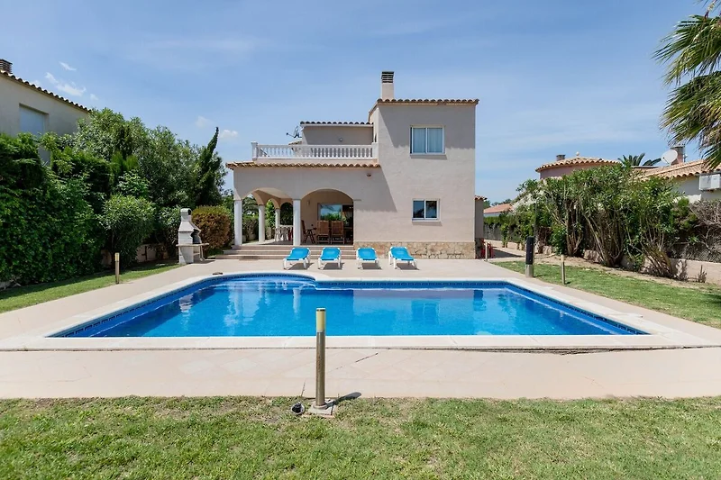 Piscina casa vacanze