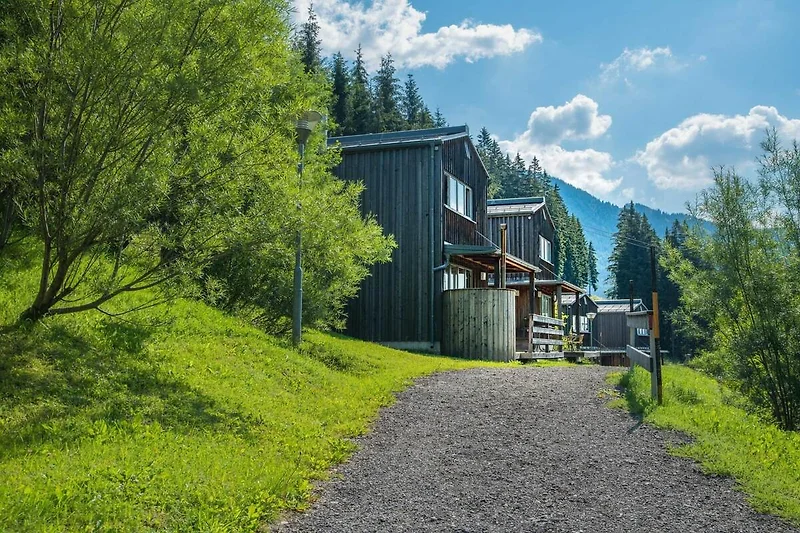 Außenseite Ferienhaus (Sommer)