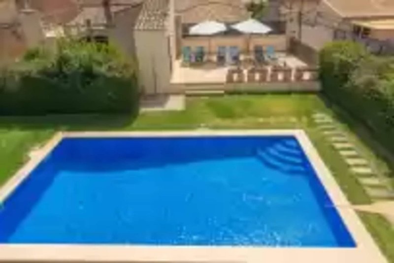 Piscina casa vacanze