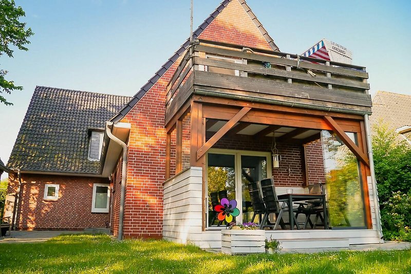Außenseite Ferienhaus (Sommer)