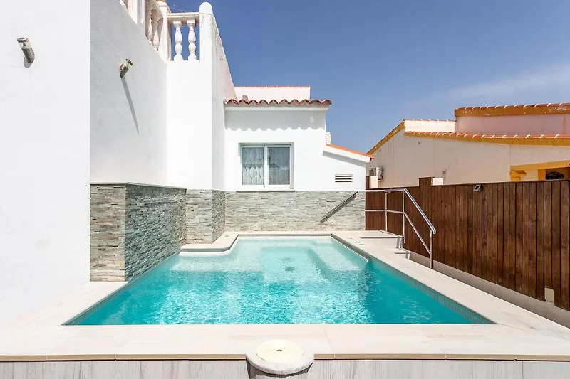 Piscine maison de vacances