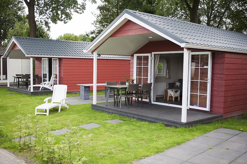 Exterieur vakantiehuis (zomer)