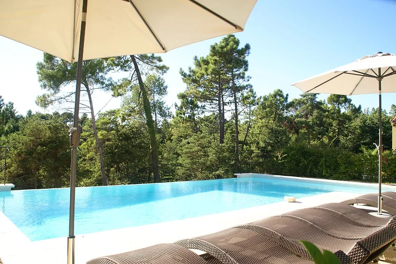Schwimmbad des Ferienhauses