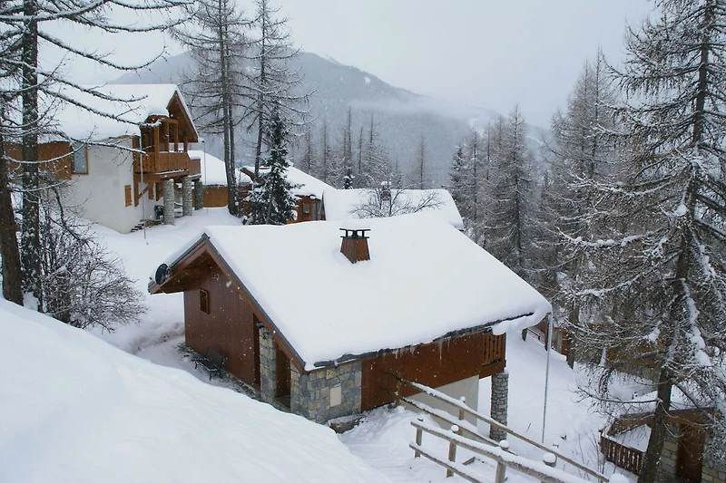 Exterieur vakantiehuis (winter)