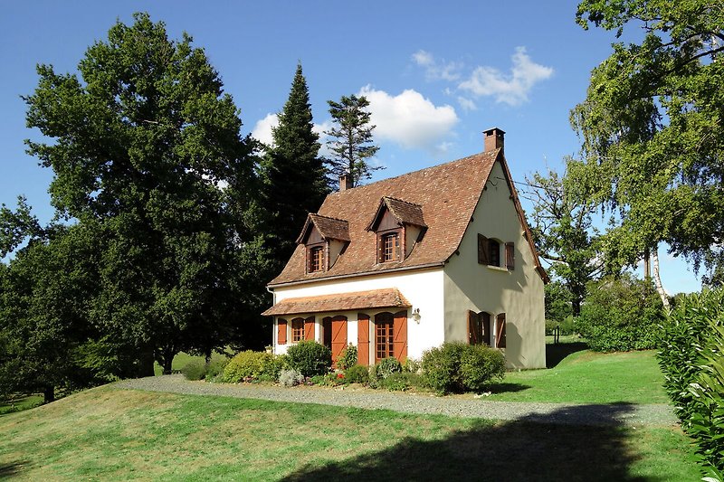 Außenseite Ferienhaus (Sommer)