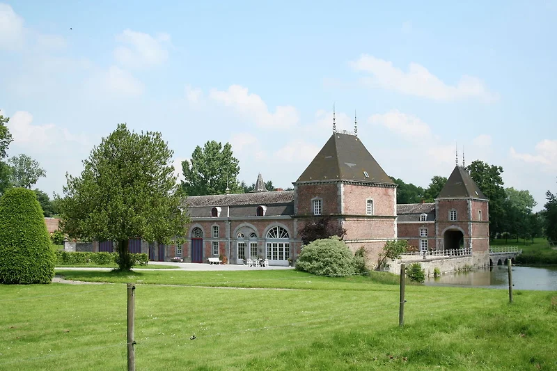 Außenseite Ferienhaus (Sommer)