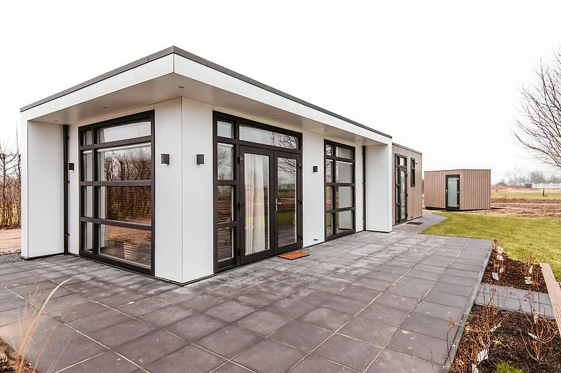 Außenseite Ferienhaus (Sommer)