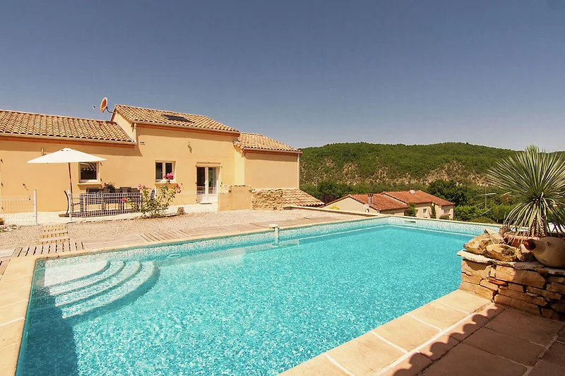 Esterno casa vacanze (estate)