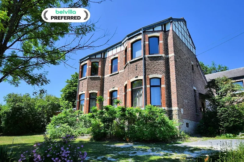 Außenseite Ferienhaus (Sommer)