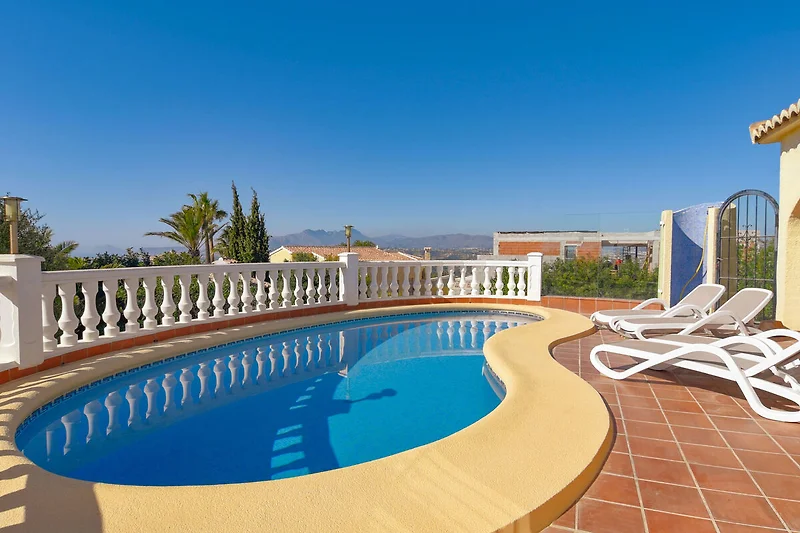 Piscina casa vacanze
