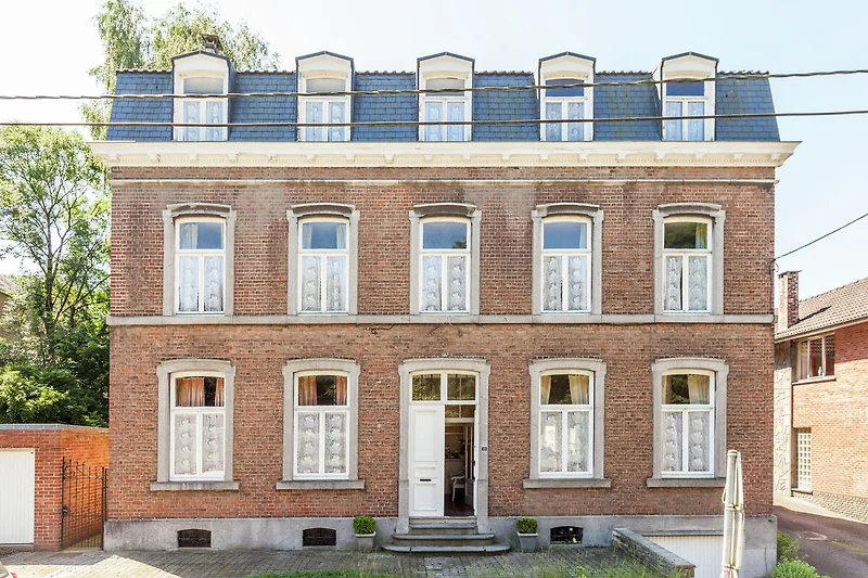 Außenseite Ferienhaus (Sommer)