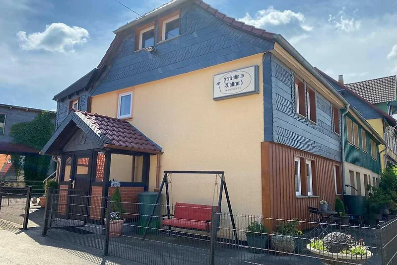 Außenseite Ferienhaus (Sommer)