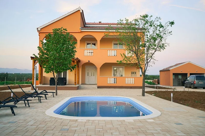 Esterno casa vacanze (estate)