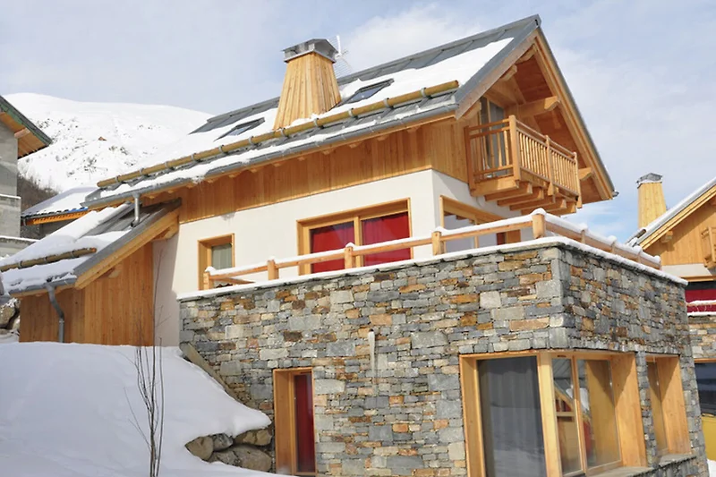 Außenseite Ferienhaus (Winter)