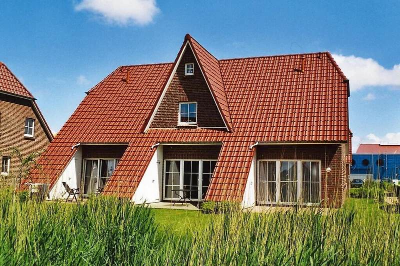 Außenseite Ferienhaus (Sommer)