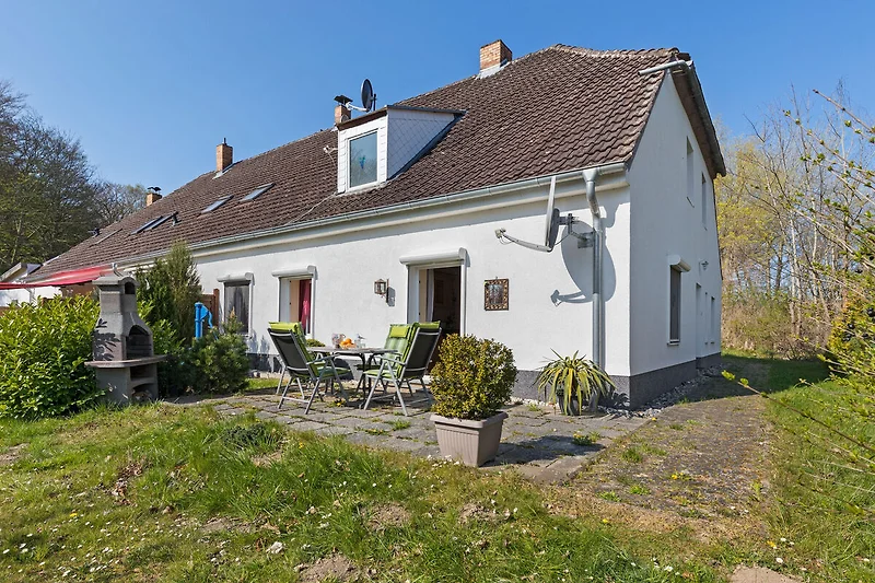 Außenseite Ferienhaus (Sommer)