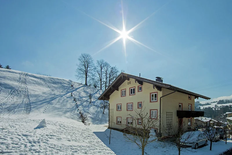Außenseite Ferienhaus (Winter)