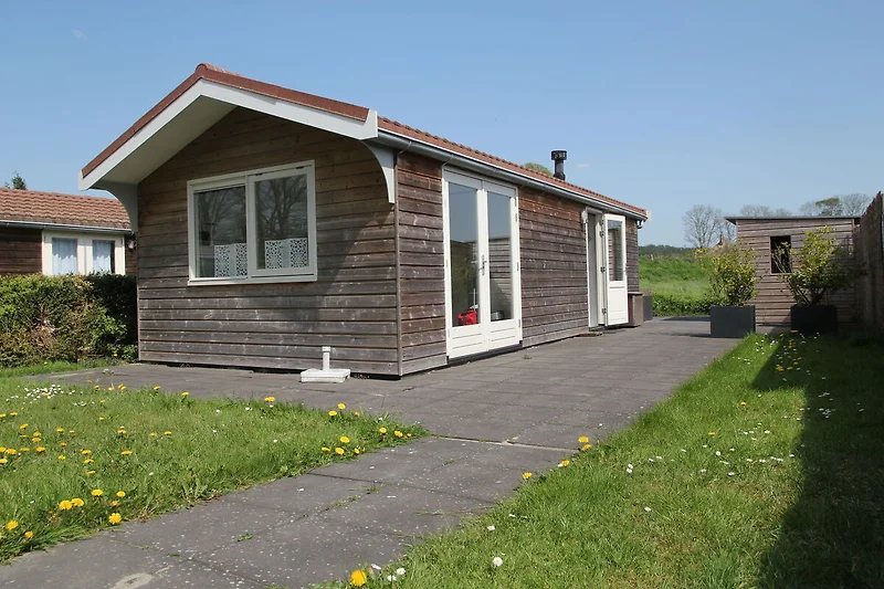 Außenseite Ferienhaus (Sommer)
