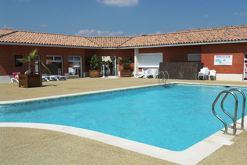 Piscina casa vacanze