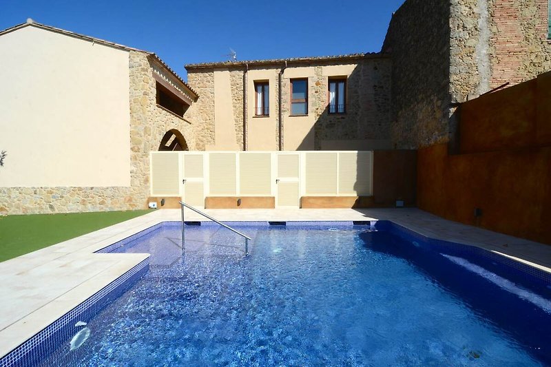 Piscina casa vacanze