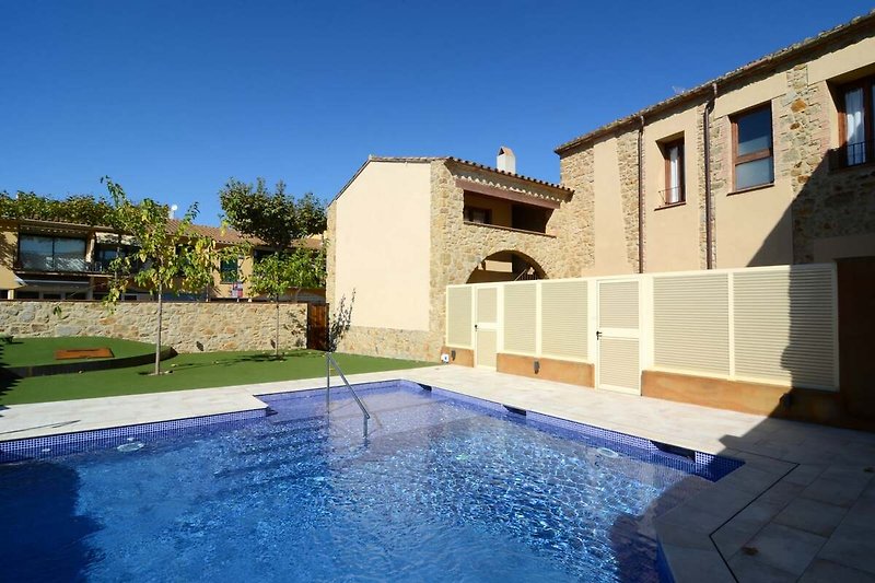 Piscina casa vacanze