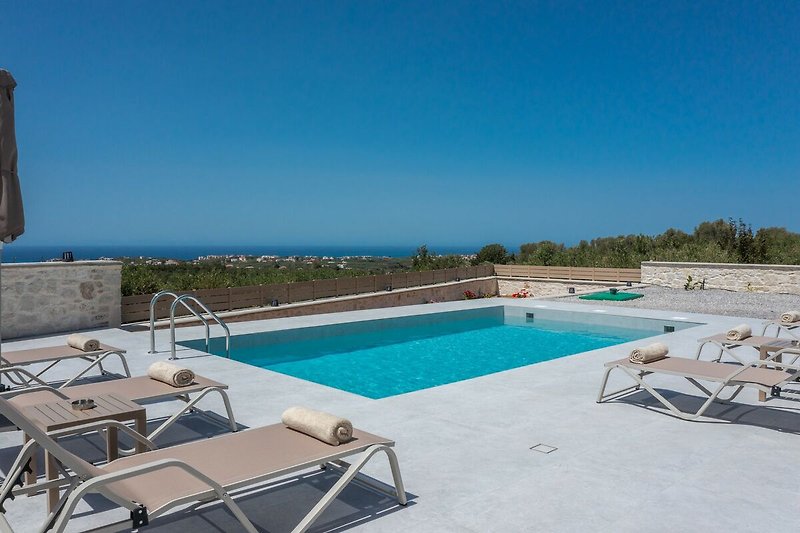 Schwimmbad des Ferienhauses