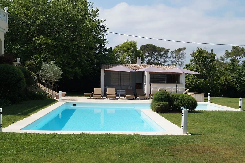 Piscina casa vacanze