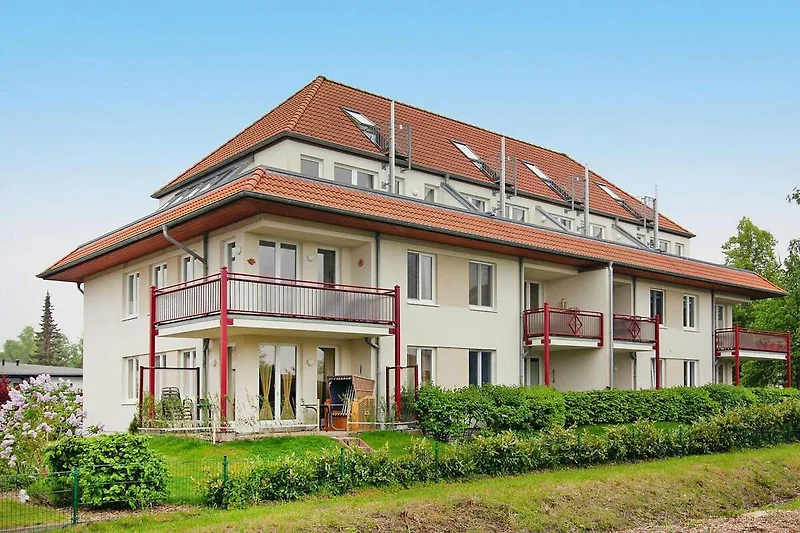 Außenseite Ferienhaus (Sommer)
