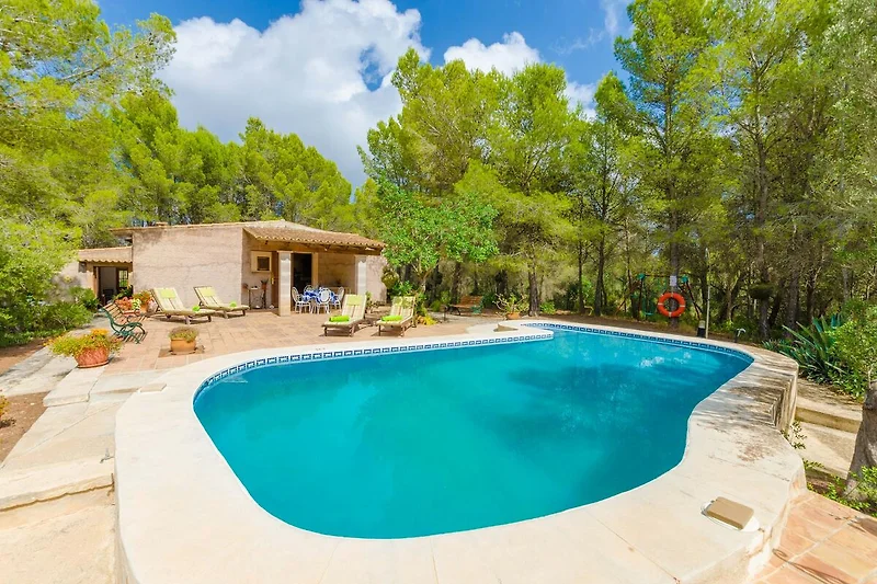 Piscina casa vacanze
