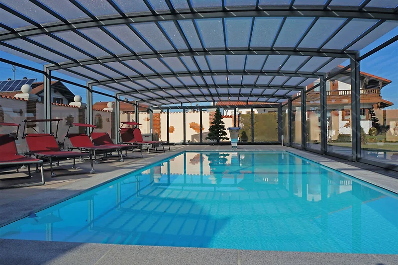 Schwimmbad des Ferienhauses