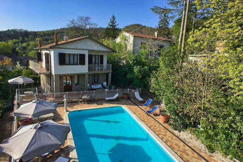 Schwimmbad des Ferienhauses