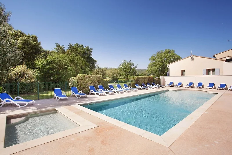 Piscina casa vacanze