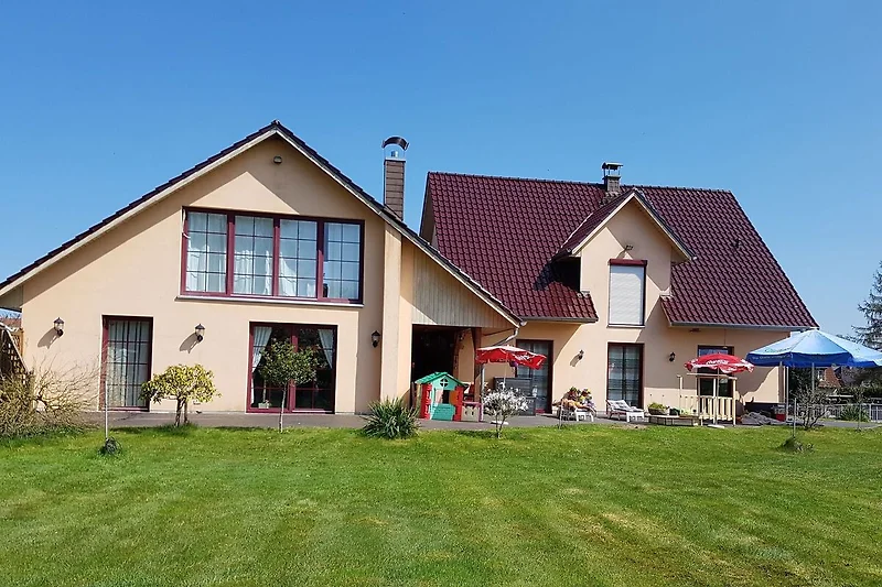 Exterieur vakantiehuis (zomer)