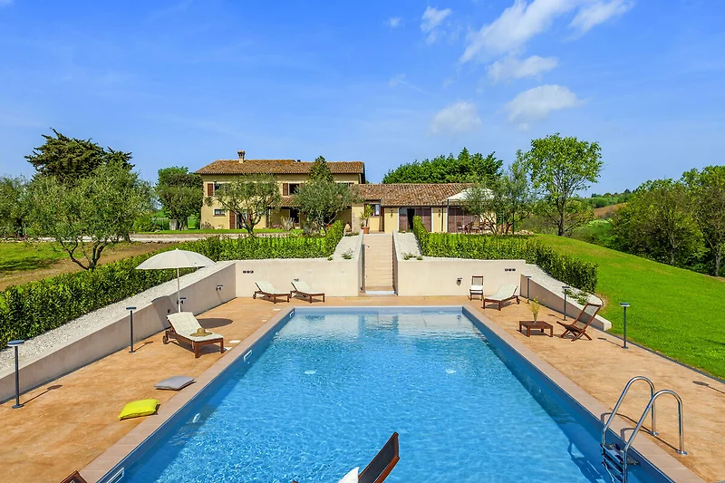 Schwimmbad des Ferienhauses