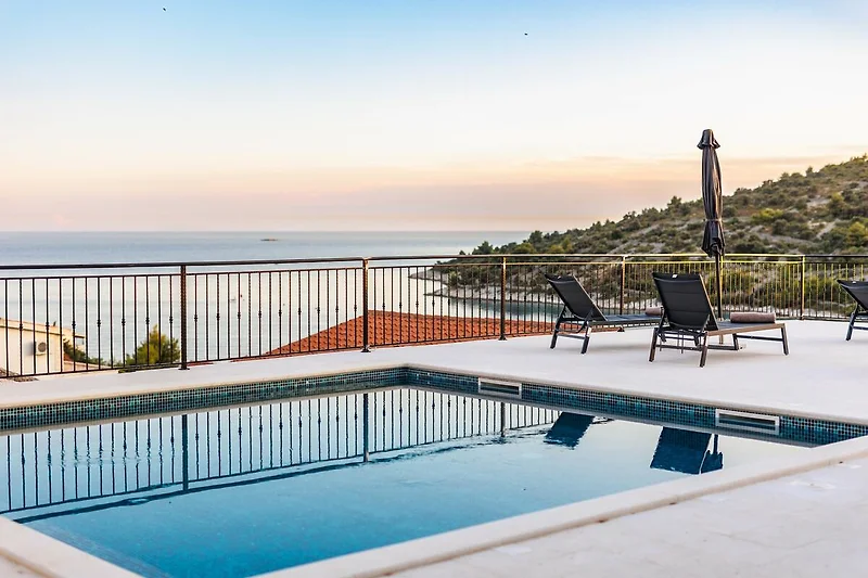 Piscina casa vacanze