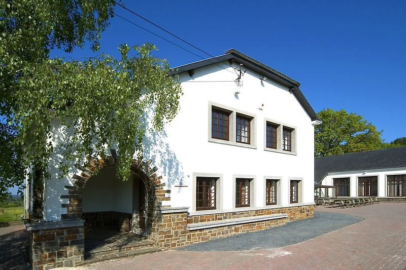 Außenseite Ferienhaus (Sommer)