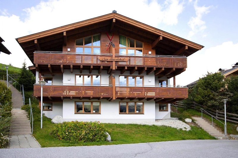 Außenseite Ferienhaus (Sommer)